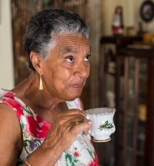 Aging alone in the Caribbean community